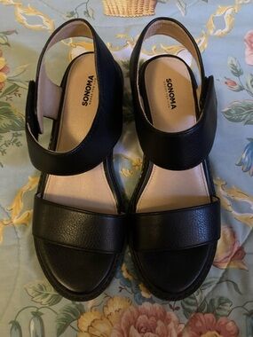 Sonoma Black Wide-Strap Sandals